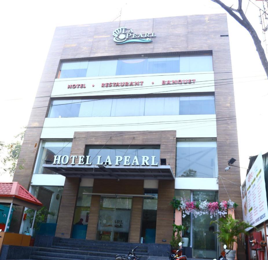 Hotel La Pearl Naiapura Buitenkant foto
